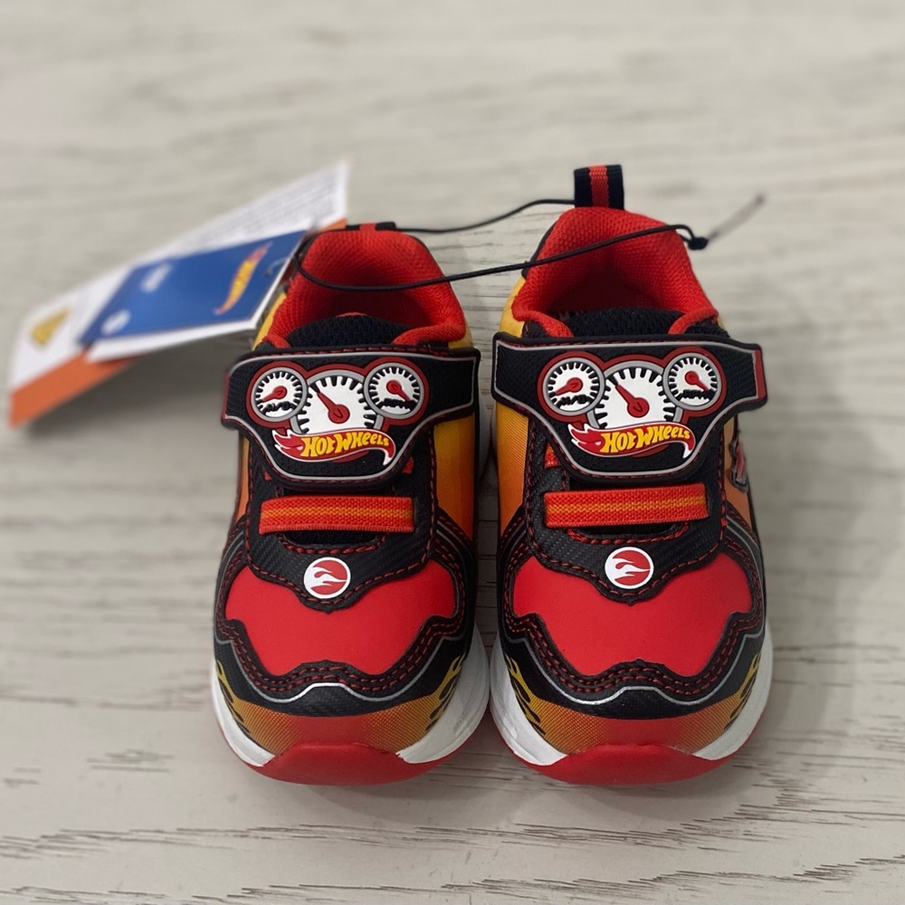 Mattel Hot Wheels Cars Red Black Light-Up Slip-on Shoes Sneakers Toddler 6